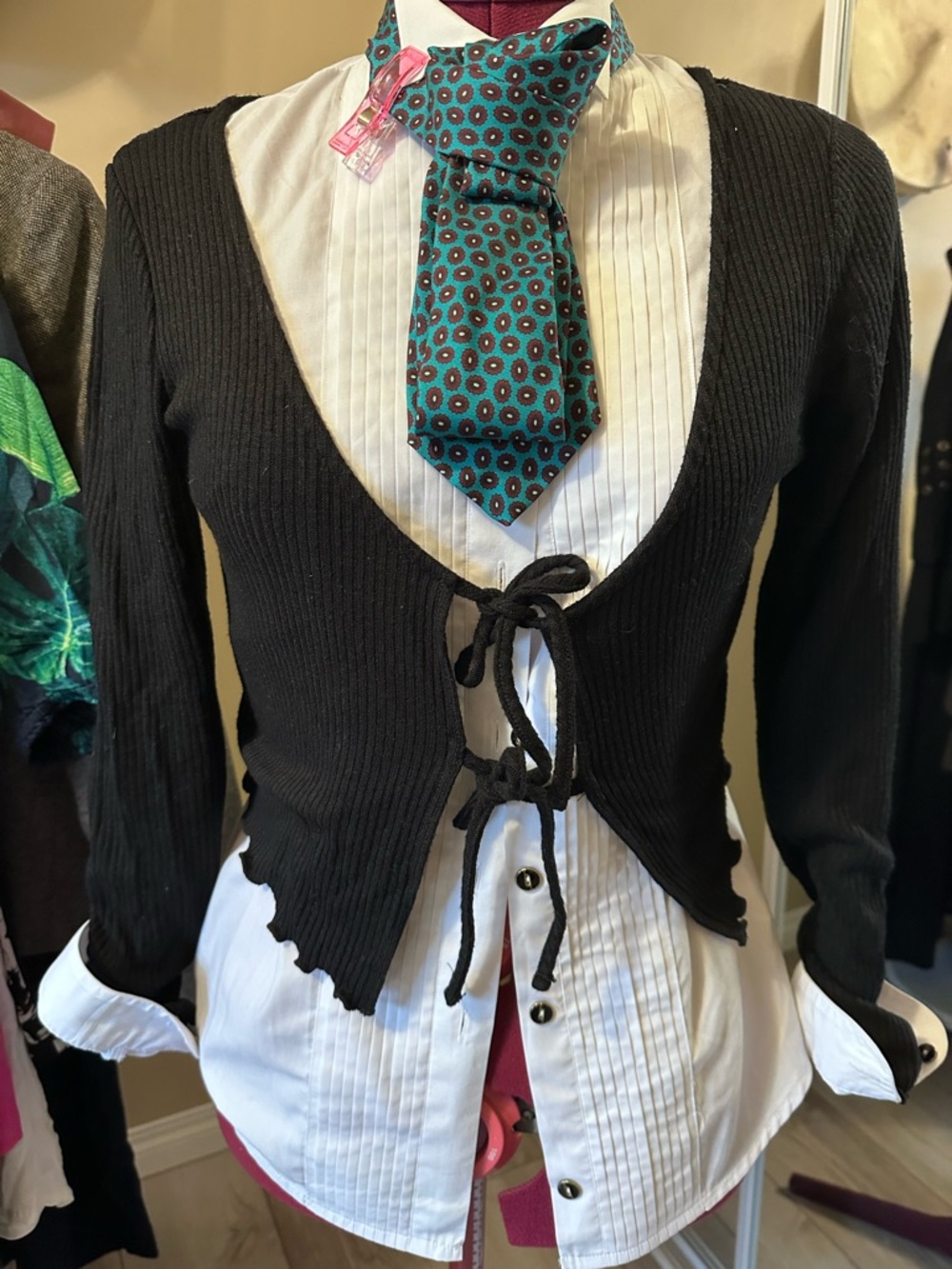 Black Ribbed Tie-Front Long Sleeve cropped cardigan